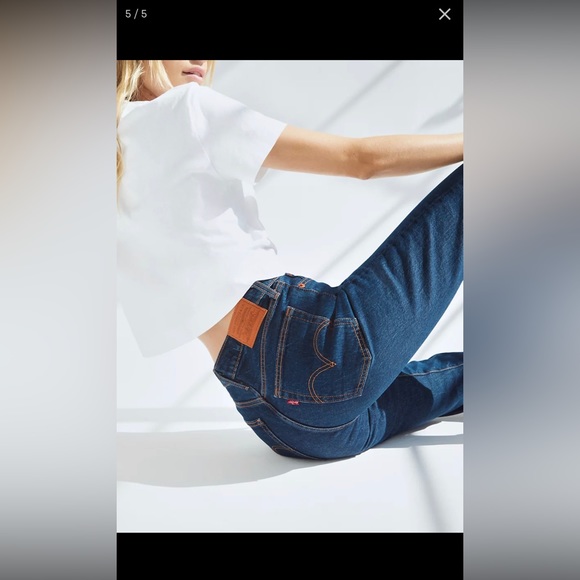 Levi’s Wedgie Icon Jeans (NWT) - Picture 2 of 6